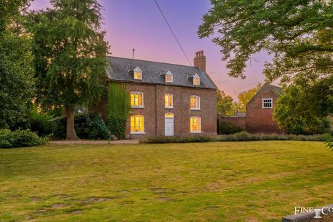 Gedney 5 bed detached house for sale