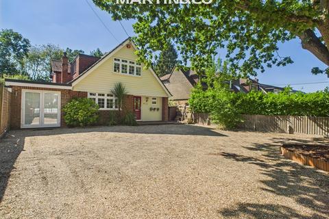 Nash Grove Lane, Finchampstead 4 bed detached house for sale