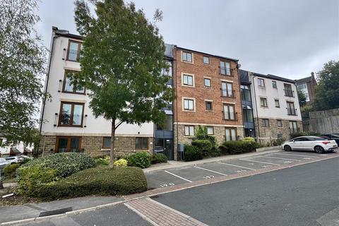 Greenlea Court, Huddersfield, HD5 8QB 2 bed apartment for sale