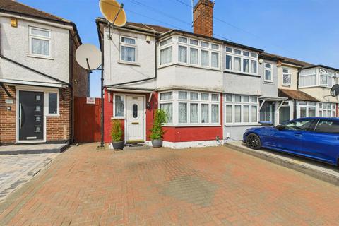 Hoe Lane, Enfield 3 bed end of terrace house for sale