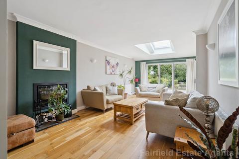 Raglan Gardens, Oxhey Hall 4 bed detached house for sale