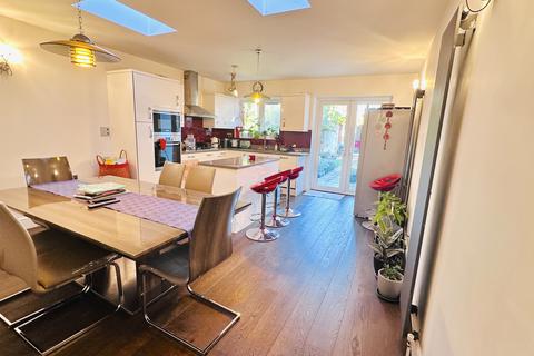 Clewer Crescent, Harrow HA3 4 bed semi