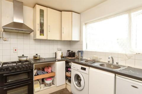 North Walk, Croydon CR0 3 bed terraced house for sale