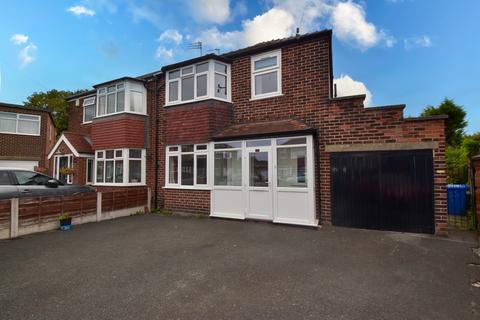 Hilrose Avenue, Urmston, M41 3 bed semi