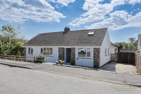 Myrtle Close, Yelverton PL20 4 bed detached bungalow for sale