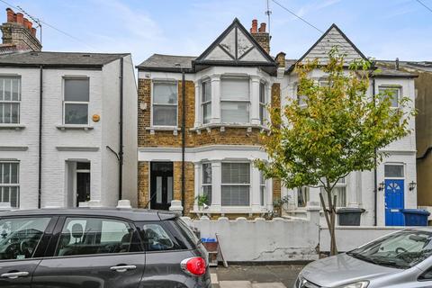 Wells House Road, London 2 bed house for sale