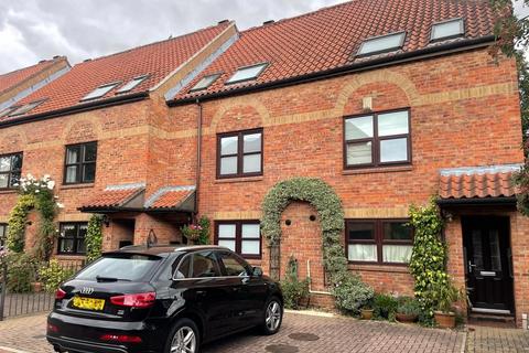 Wainwell Mews, Lincoln 3 bed end of terrace house for sale