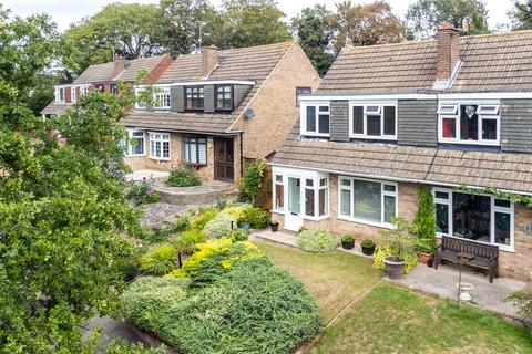 Downs Road, Istead Rise, Kent, DA13 3 bed semi