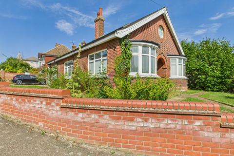 Inglis Road, Colchester CO3 4 bed detached house for sale