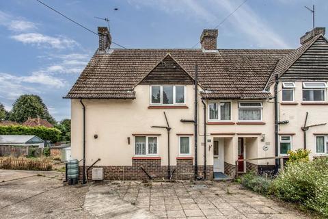 Hempstead Gardens, Uckfield 3 bed semi