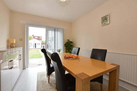 New Road, Chingford 3 bed terraced house for sale