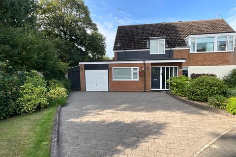 Chadbury Road, Halesowen B63 4 bed semi