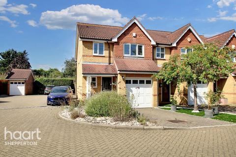 Sherbourne Gardens, Shepperton 3 bed end of terrace house for sale