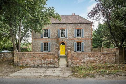 Goring Heath, Reading, Oxfordshire, RG8 11 bed detached house for sale