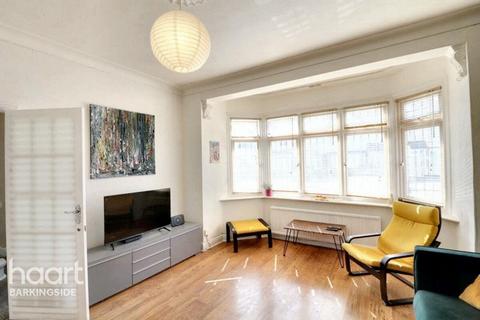 Headley Drive, Gants Hill 3 bed terraced house for sale