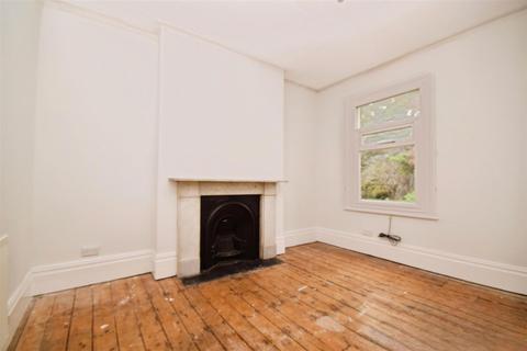 St. Peter's Road, Croydon CR0 2 bed flat for sale
