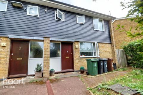 Norton Close, LONDON 3 bed semi