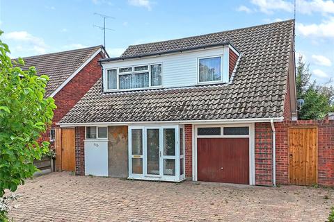 Woodgrange Drive, Thorpe Bay, Essex, SS1 3 bed detached house for sale