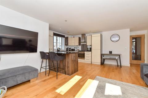 Wintry Mews, Epping CM16 2 bed apartment for sale