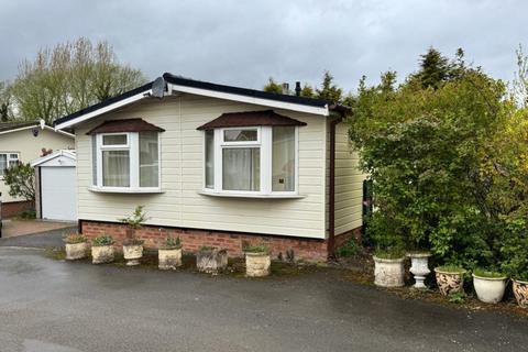 Bartington Hall Park, Warrington... 2 bed park home for sale