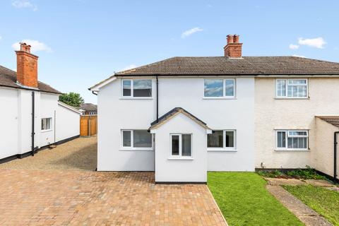 Broad Street, Shefford SG17 3 bed semi