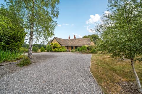 Hodson Road, Chiseldon, SN4 7 bed detached house for sale