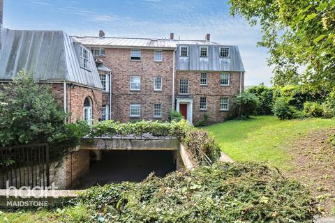 London Road, MAIDSTONE 2 bed apartment for sale