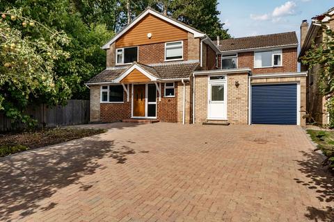 Staverton Close, Wokingham, Berkshire 4 bed detached house for sale