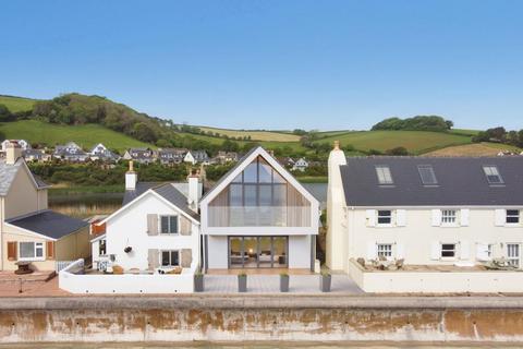 Torcross, Kingsbridge 2 bed detached house for sale
