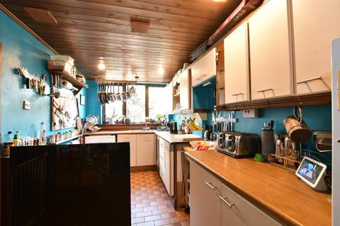 Station Road, Waltham Abbey, Essex 3 bed semi