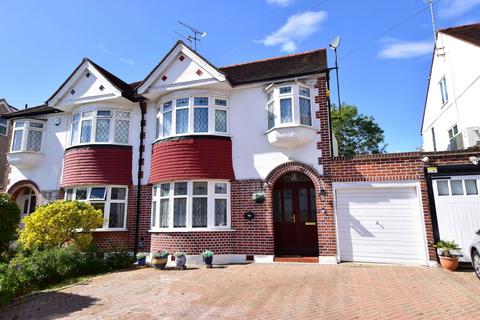 Dawlish Drive, Pinner HA5 4 bed semi