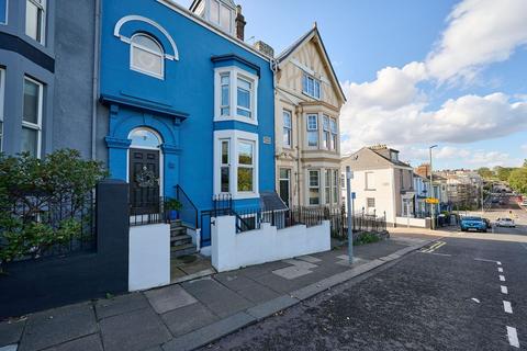 Seafield Terrace, South Shields 7 bed terraced house for sale