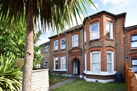 Brownhill Road, London, SE6 3 bed terraced house for sale