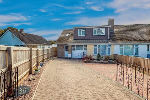 Steart Avenue, Burnham