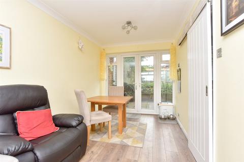 Norwood Walk, Sittingbourne ME10 2 bed terraced house for sale