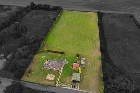 China Street, Wrangle, Boston, PE22 2 bed detached bungalow for sale