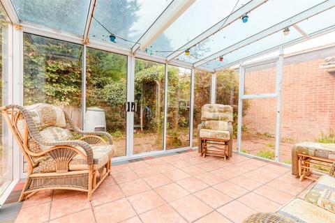 Mitchem Close, West Kingsdown... 1 bed semi