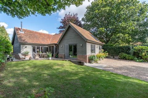 Orchard Close, Fakenham, NR21 2 bed detached bungalow for sale