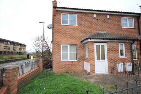 Boulevard Avenue, Grimsby... 2 bed end of terrace house for sale