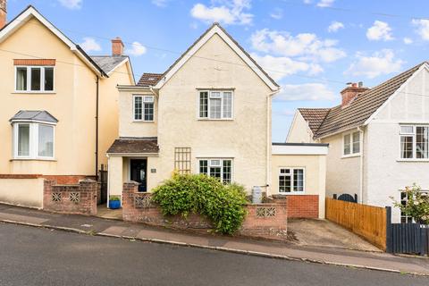 Folkestone Road, Salisbury SP2 3 bed detached house for sale