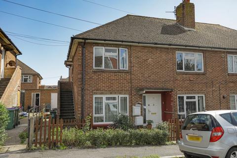 Bridge Street, Folkestone, Kent, CT19 2 bed flat for sale