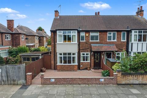 Lily Grove, Beeston Rylands, Nottingham 3 bed semi
