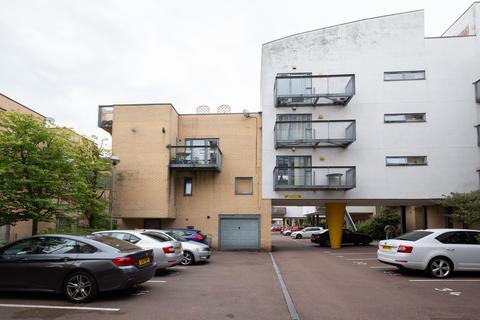 Betsham Street, Manchester M15 2 bed flat for sale