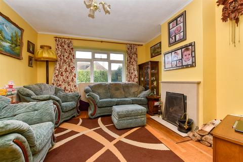 Sole Farm Avenue, Bookham... 4 bed semi