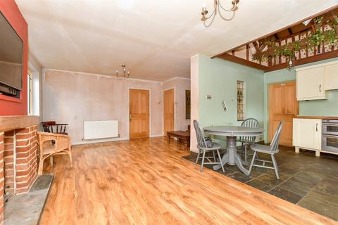 Meadow Way, Wickford, Essex 3 bed detached bungalow for sale