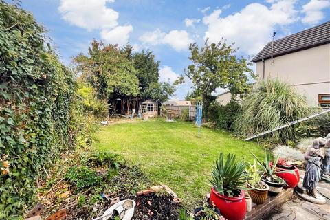 Runwell Road, Wickford, Essex 3 bed detached house for sale