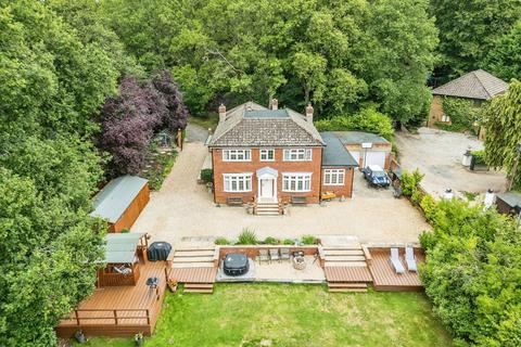 Hillside View, Bishops Green... 4 bed detached house for sale