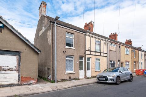 Dunmow Street, Grimsby DN31 2 bed end of terrace house for sale