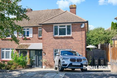 Cloonmore Avenue, Orpington 3 bed semi