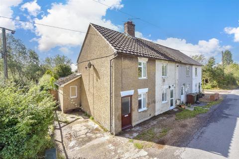Howland Road, Marden, Kent 2 bed end of terrace house for sale